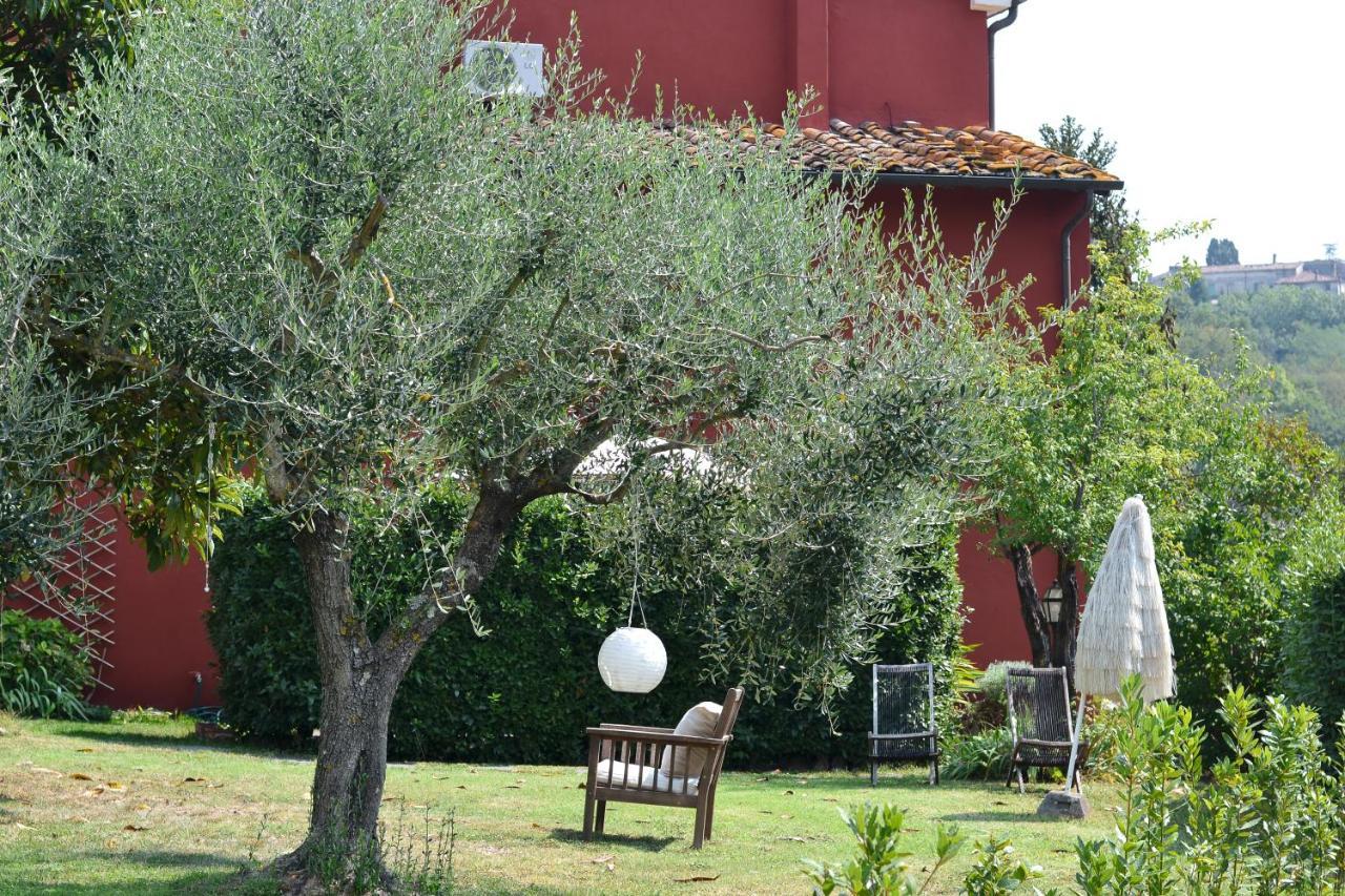 Agriturismo Le Murelle لوكا المظهر الخارجي الصورة