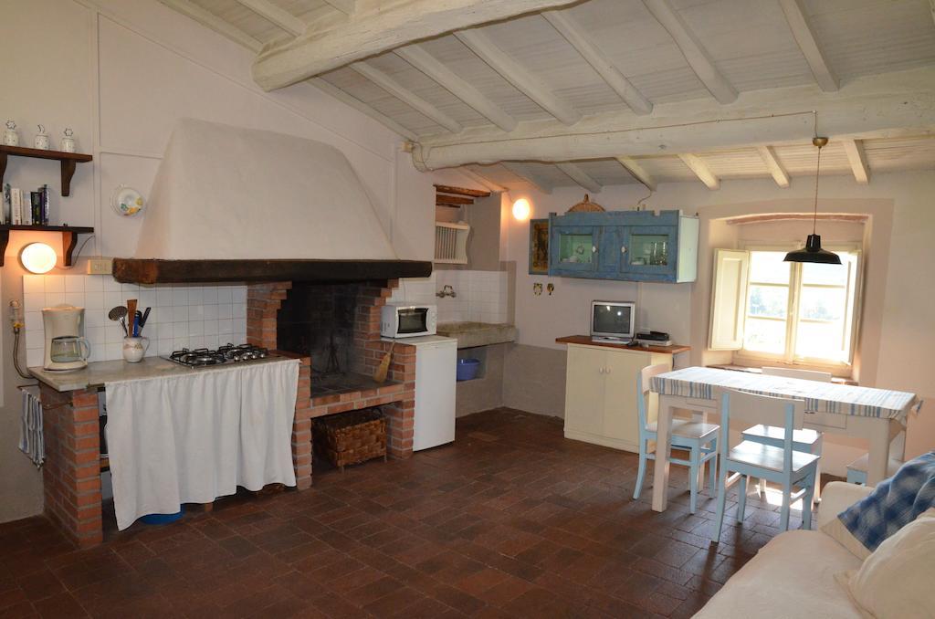 Agriturismo Le Murelle لوكا الغرفة الصورة
